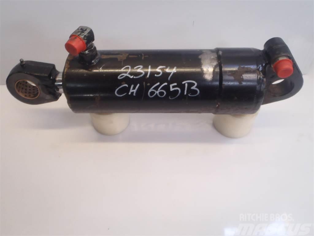 Challenger MT665B Lift Cylinder Hidravlika