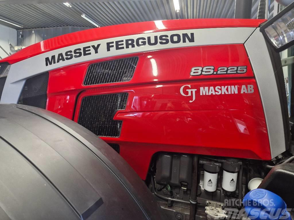 Massey Ferguson 8 S 225 Traktorji