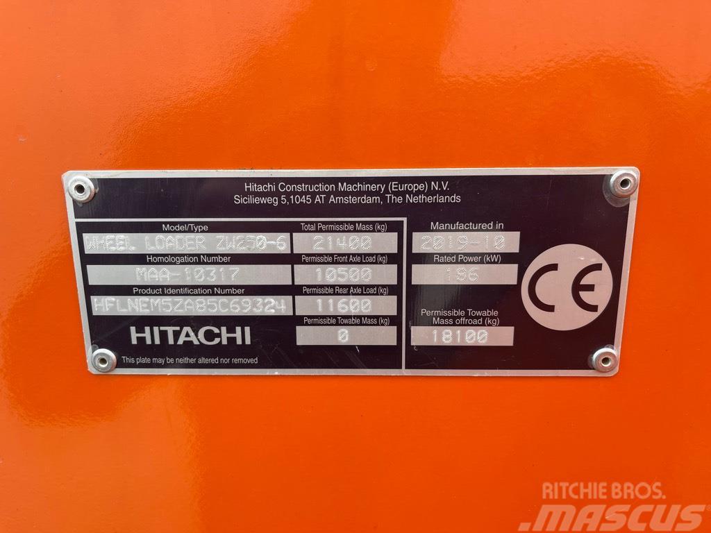 Hitachi ZW 250-6 Kolesni nakladalci