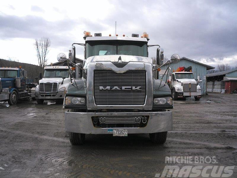 Mack Titan TD 713 Kotalni prekucni tovornjaki