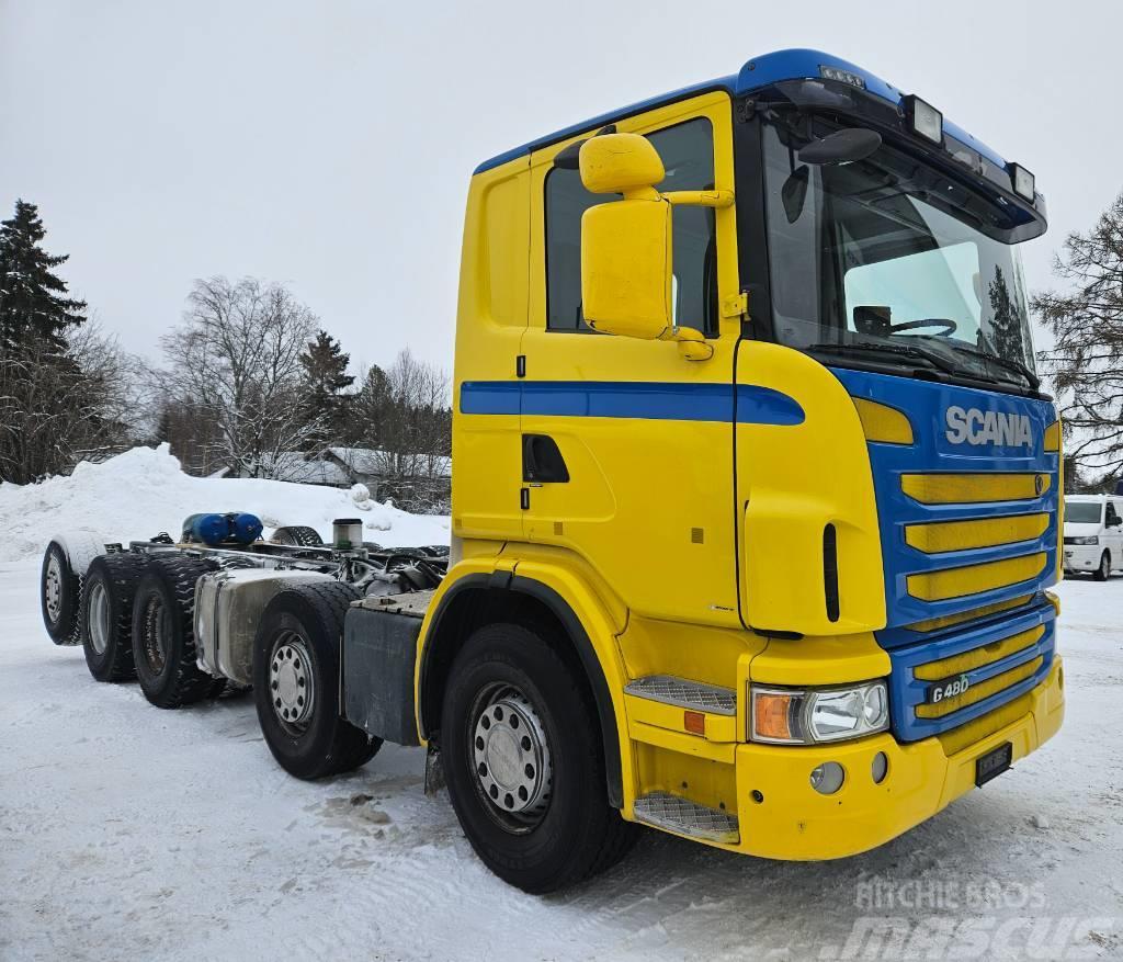 Scania G480 10x4 Valmistuu Metsäkoneenkuljetusautoksi Tovornjaki za prevoz gozdnih strojev