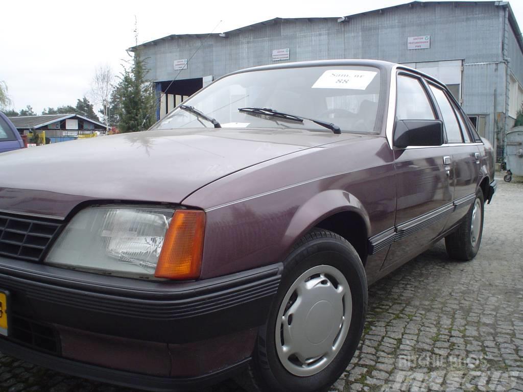 Opel Rekord ZABYTKOWY Avtomobili