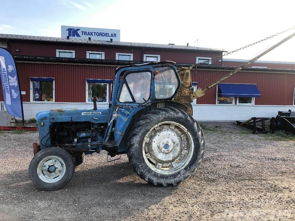 Fordson Super Major Dismantled: only spare parts Traktorji