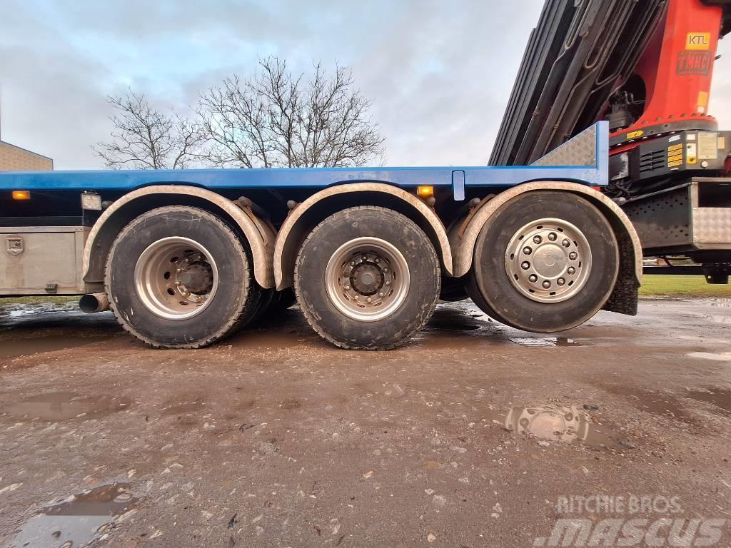 Scania R560 8x4 Palfinger60002 Tovornjaki z žerjavom