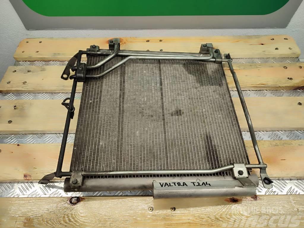 Valtra T214 Air conditioning radiator condenser 84485540B Radiatorji