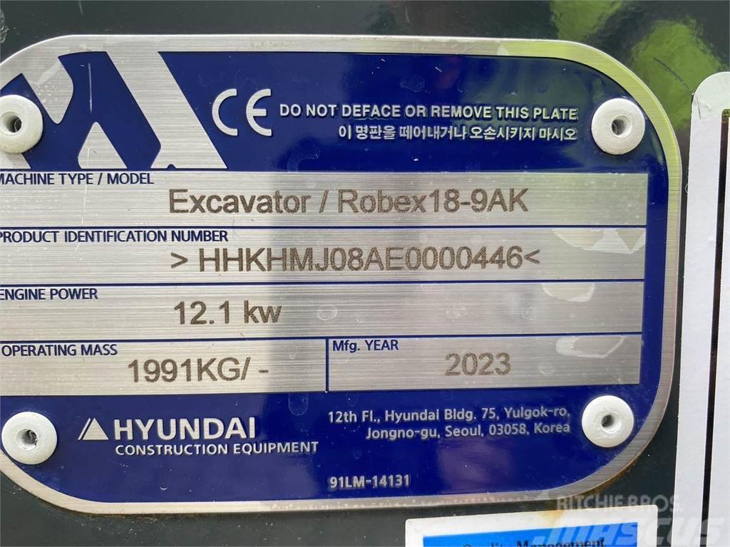 Hyundai R18-9AK Bagri na kolesih