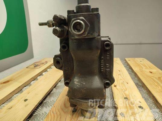 Fendt 824 Favorit (883271) hydraulic pump Hidravlika