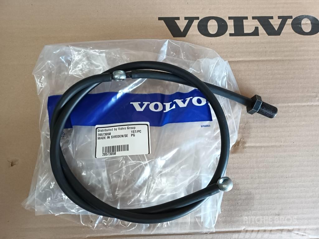 Volvo AIR VENT PIPE 20573058 Motorji