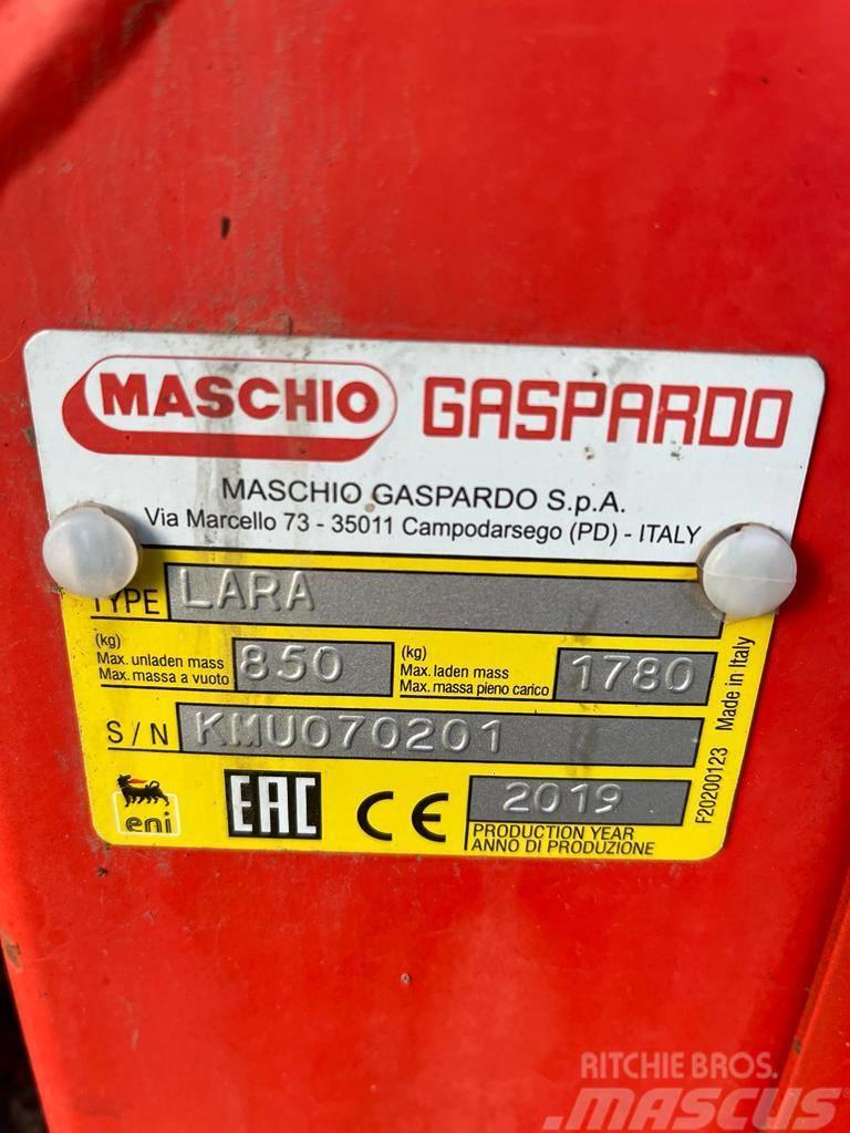Maschio LARA 850 T Kombajni za krmo
