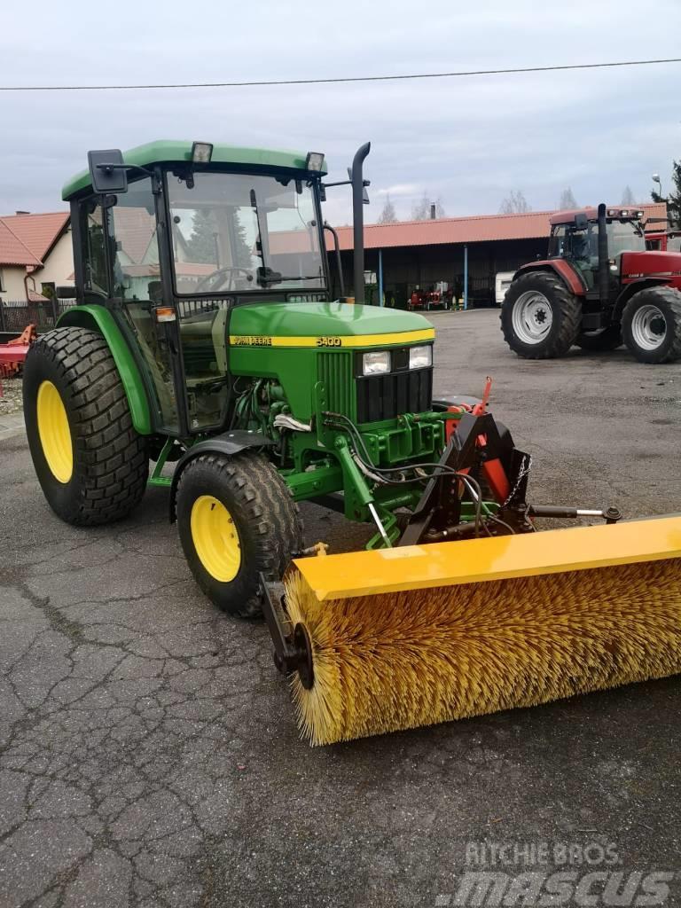 John Deere 5400 Manjši traktorji