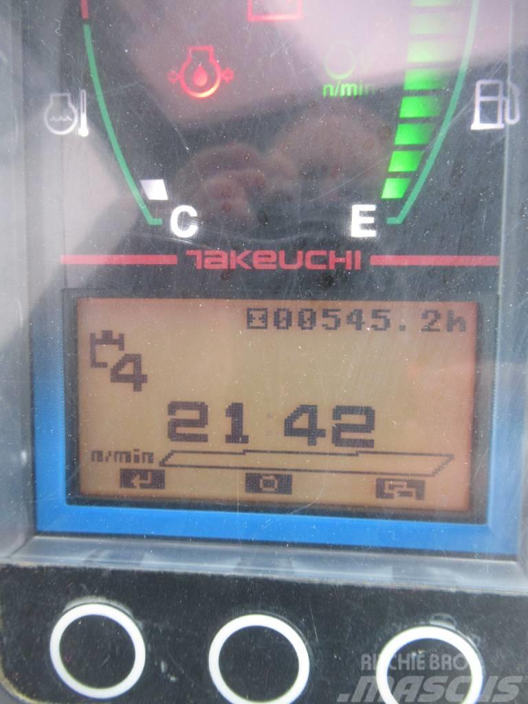 Takeuchi TB225 Powertilt Mini bagri <7t