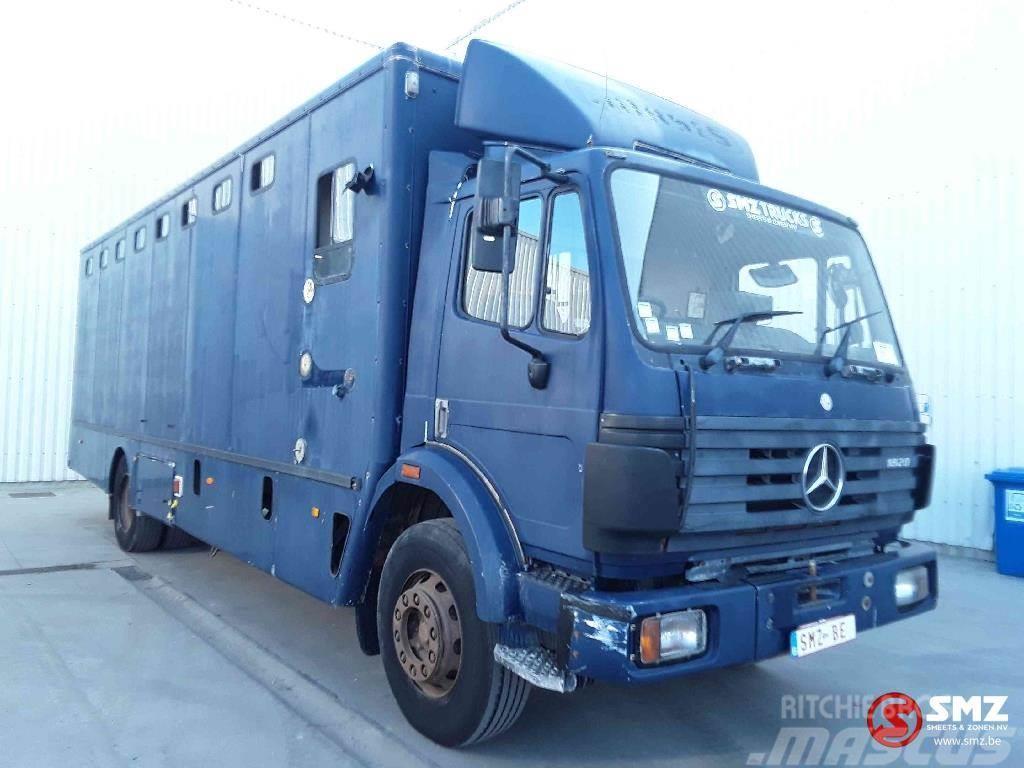 Mercedes-Benz 1820 RHD Tovornjaki za prevoz živine
