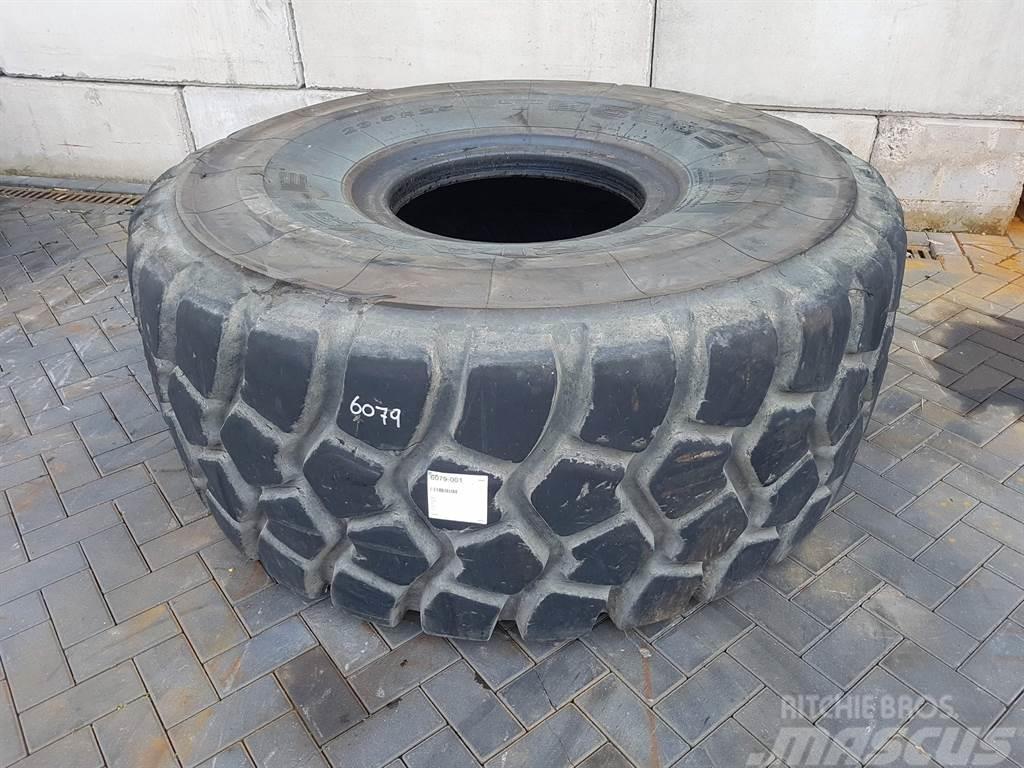 Triangle 29.5R25 - Tyre/Reifen/Band Gume, kolesa in platišča