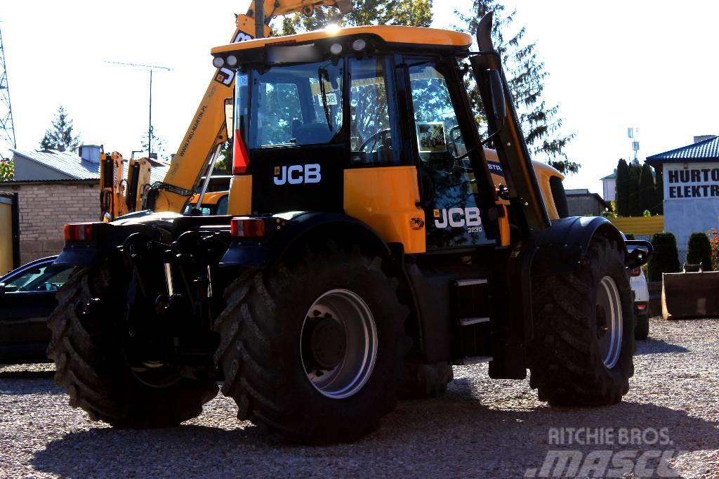 JCB FASTRAC 3230 XTRA Traktorji
