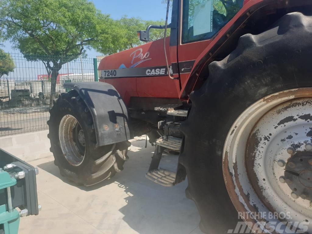 Case IH MAGNUM 7240 Traktorji