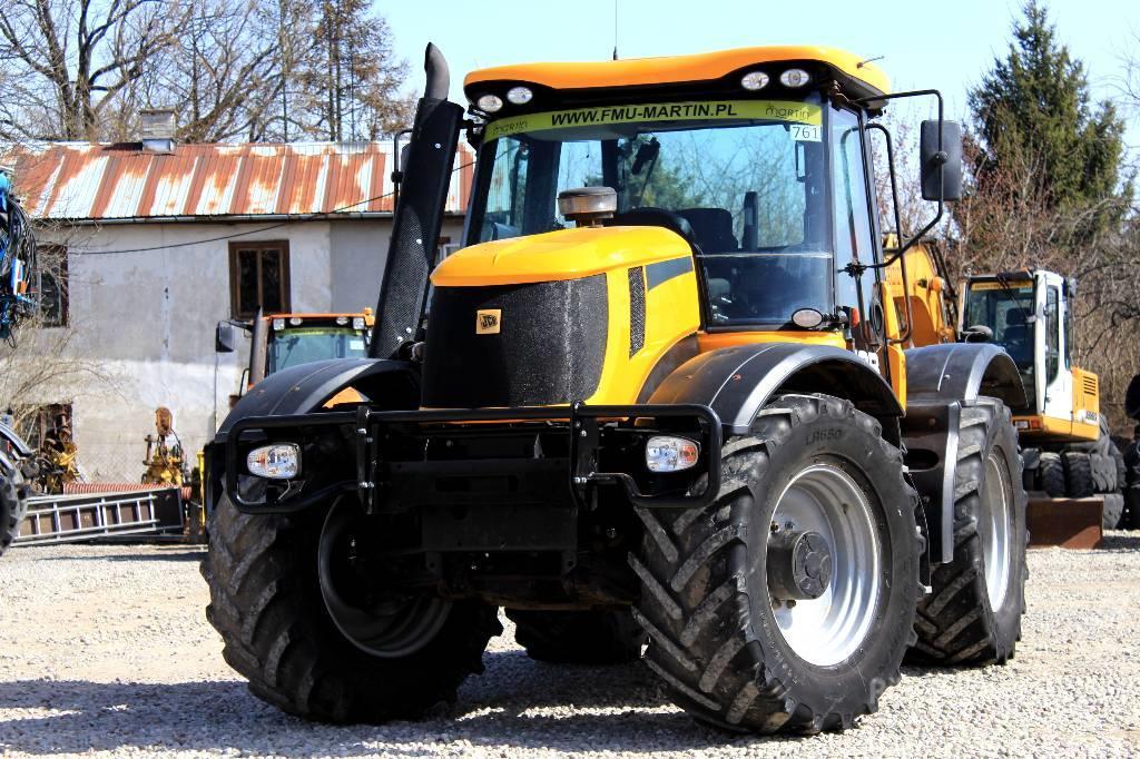 JCB Fastrac 3200 Traktorji