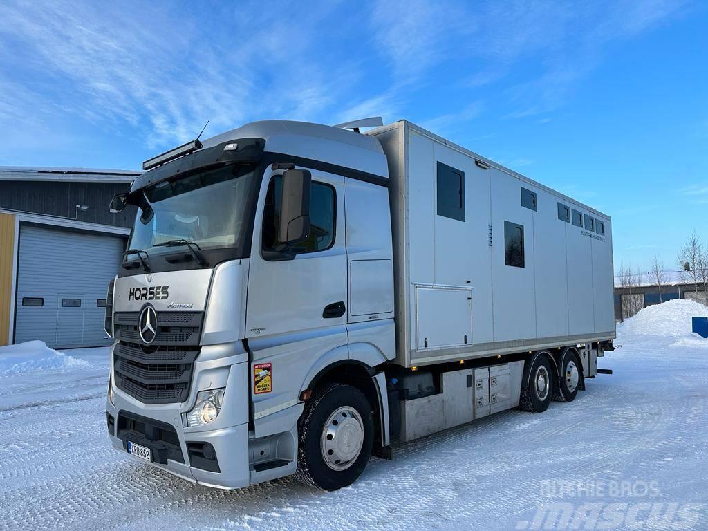 Mercedes-Benz Actros Tovornjaki za prevoz živine