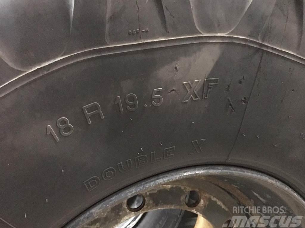 JCB 18 R 19.5 XF tyres Gume, kolesa in platišča