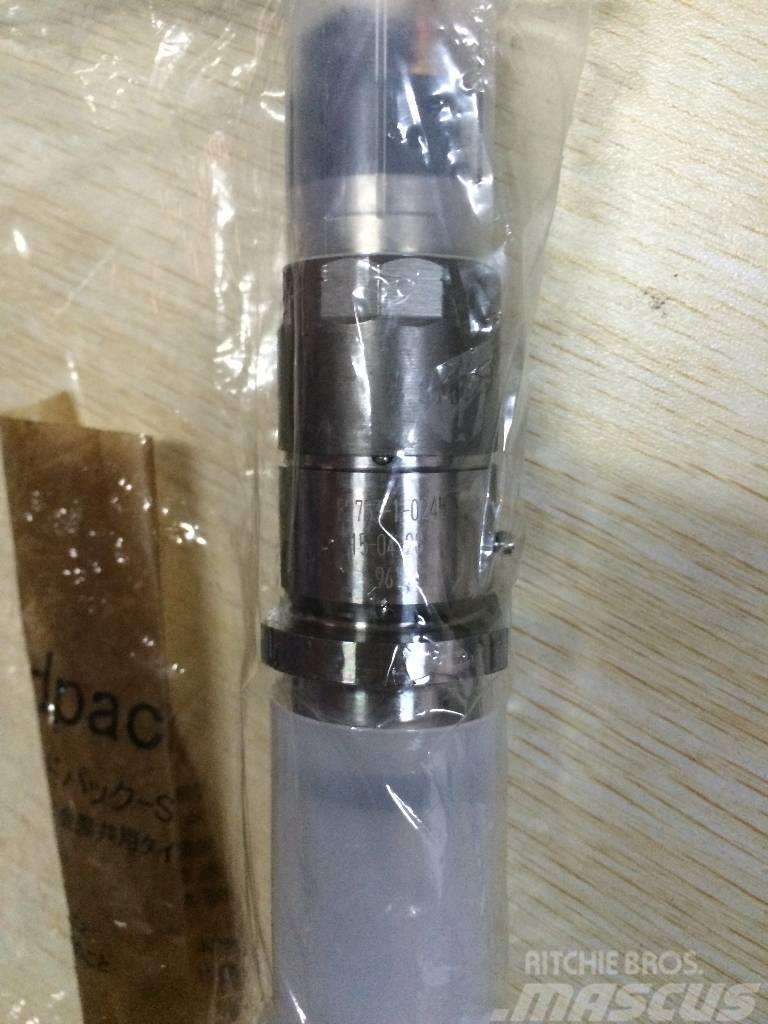Komatsu SAA6D114 injector 6745-11-3102 Nakladalne žlice