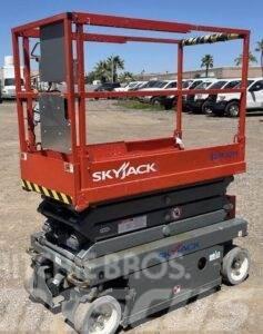 SkyJack SJ3219 Škarjaste dvižne ploščadi