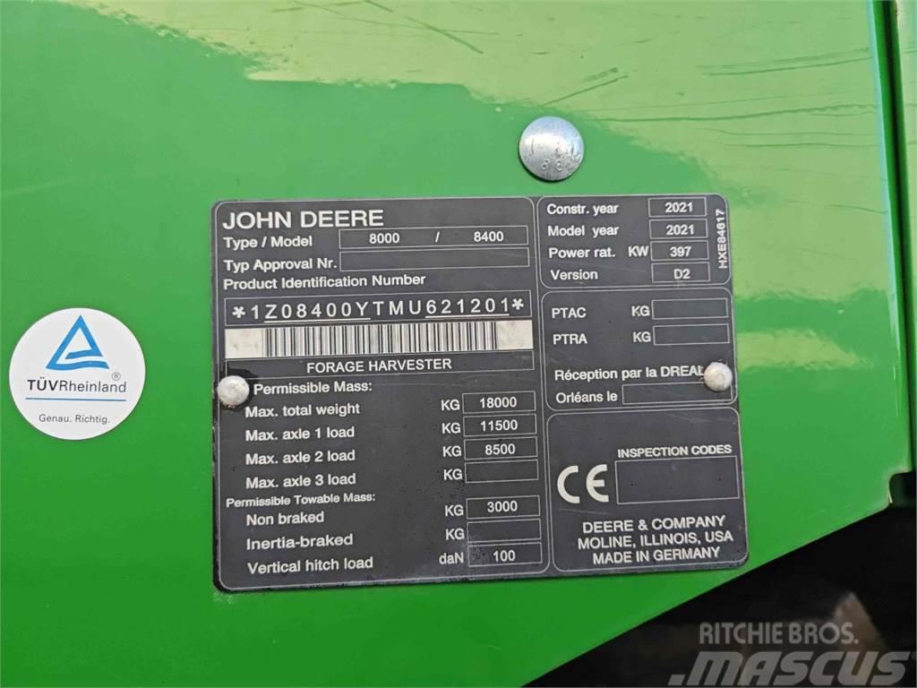 John Deere 8400i Stroji za krmo na lastni pogon