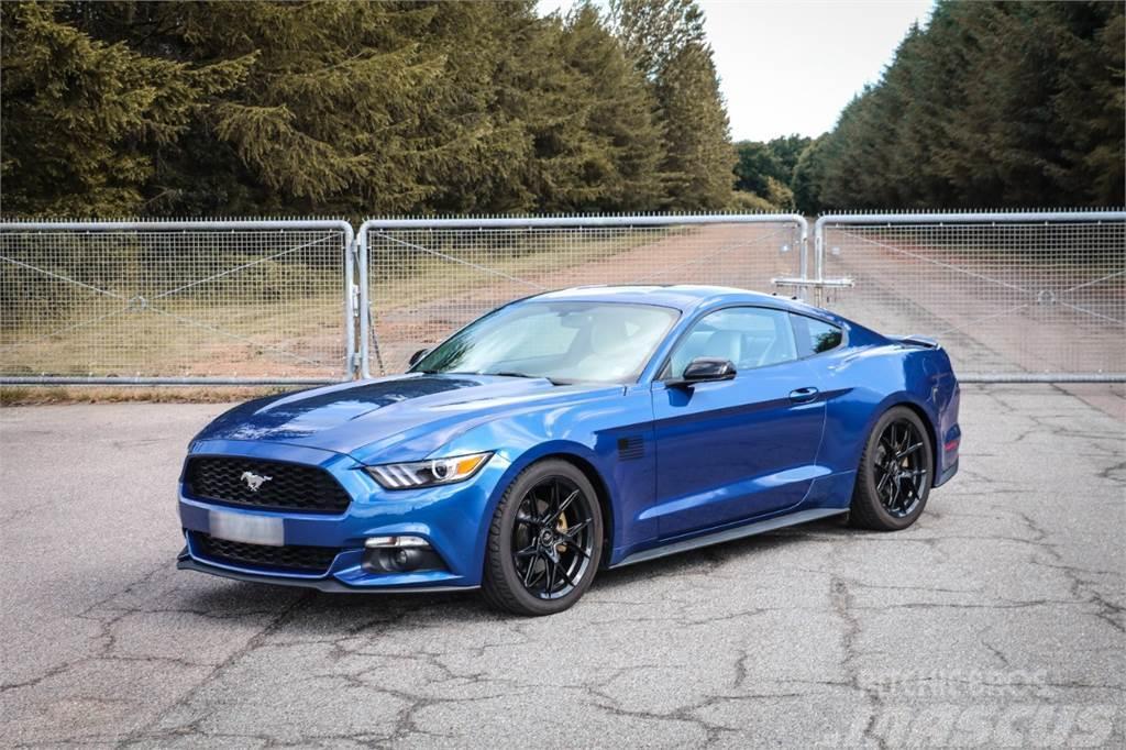 Ford Mustang 2.3L Ecoboost automatgear - 2017 - 52.000  Drugo