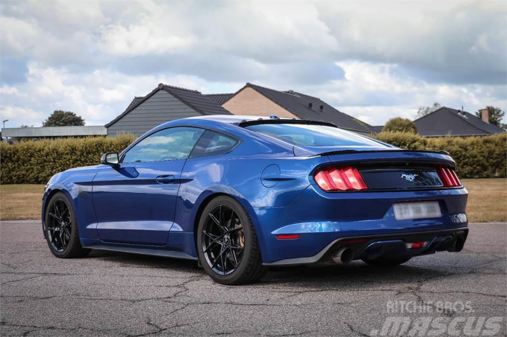 Ford Mustang 2.3L Ecoboost automatgear - 2017 - 52.000  Drugo
