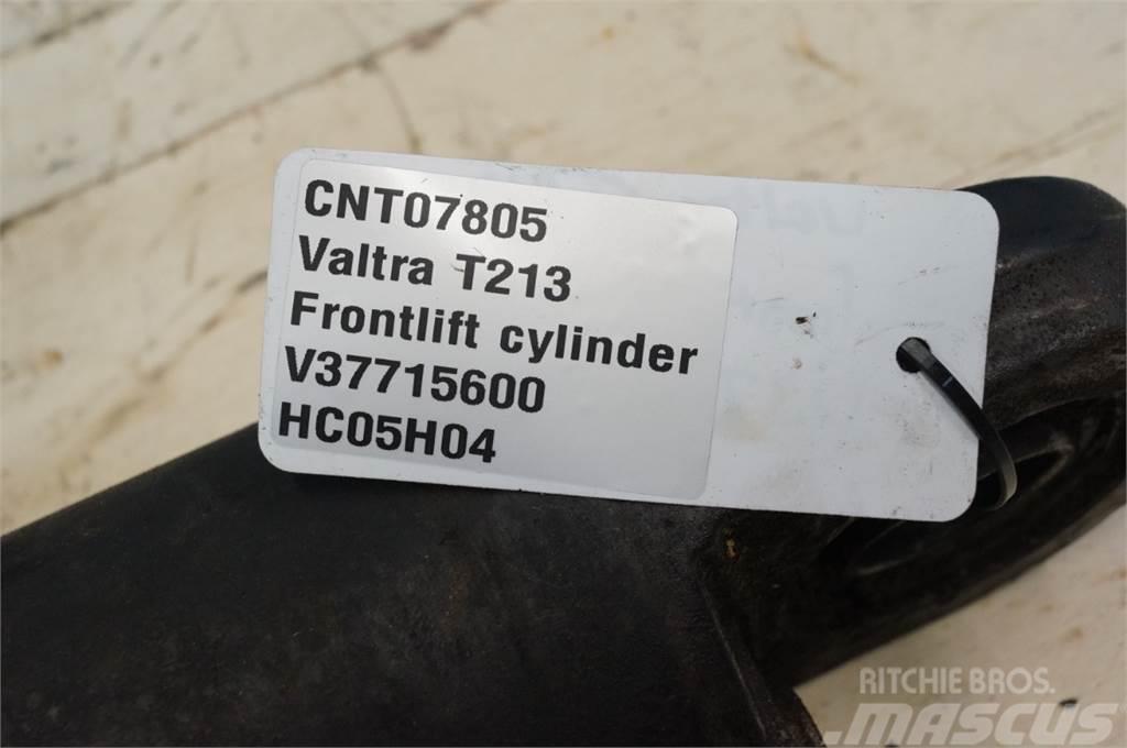 Valtra T213 Priključki za čelni nakladalec