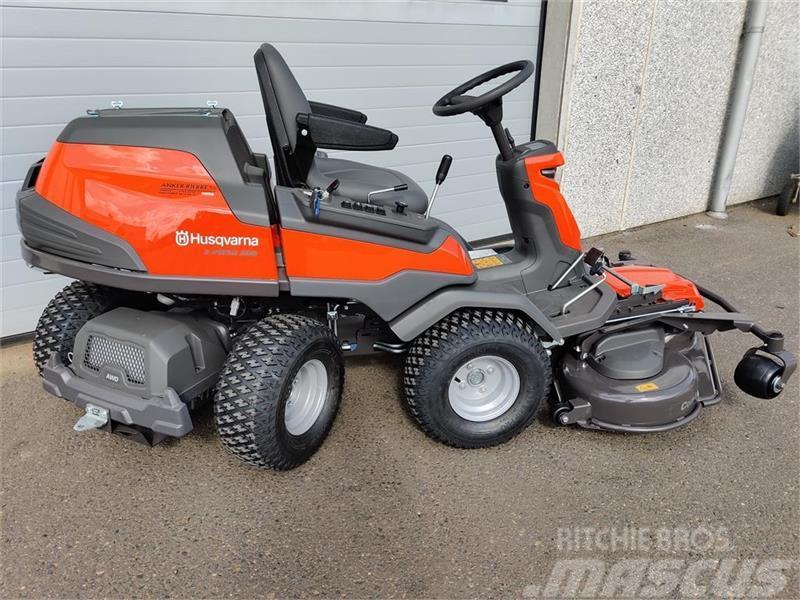 Husqvarna R418TsX AWD Inklusiv 112cm klippebord Vrtni traktor kosilnice