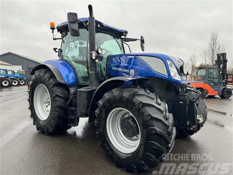 New Holland T7.270 Blue power Traktorji