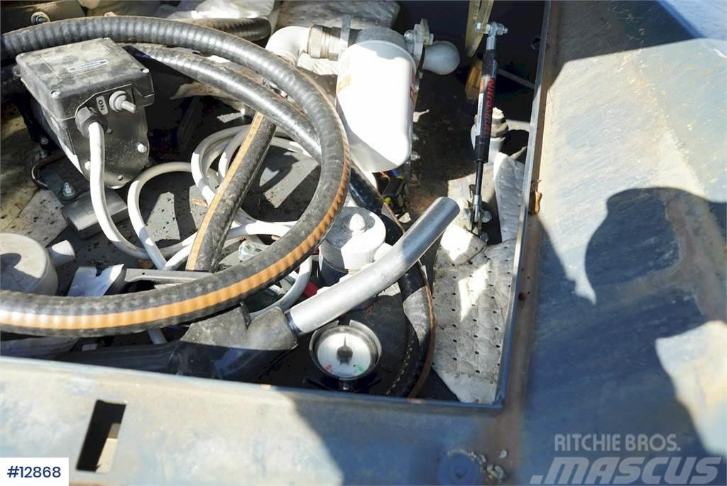 Hitachi ZX85 US-6 w/ 3 buckets, rotor tilt, diesel tank, c Bagri goseničarji