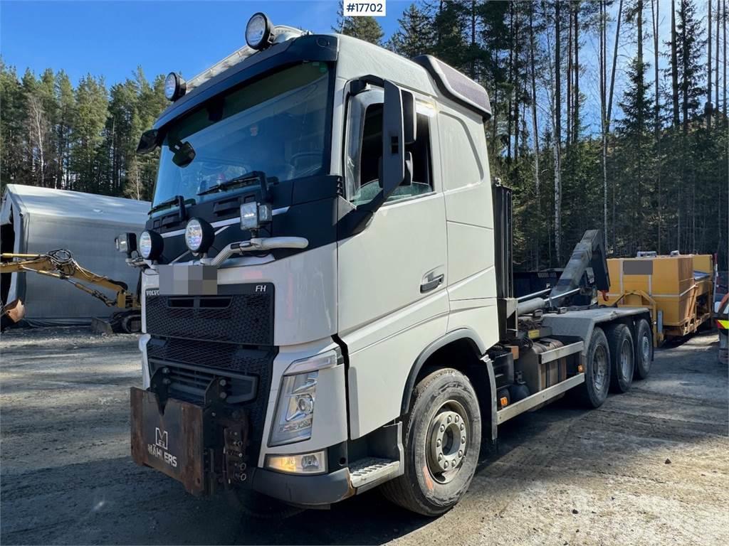 Volvo Fh 540 8x4 plow rigged hook truck w/ crane hydraul Kotalni prekucni tovornjaki