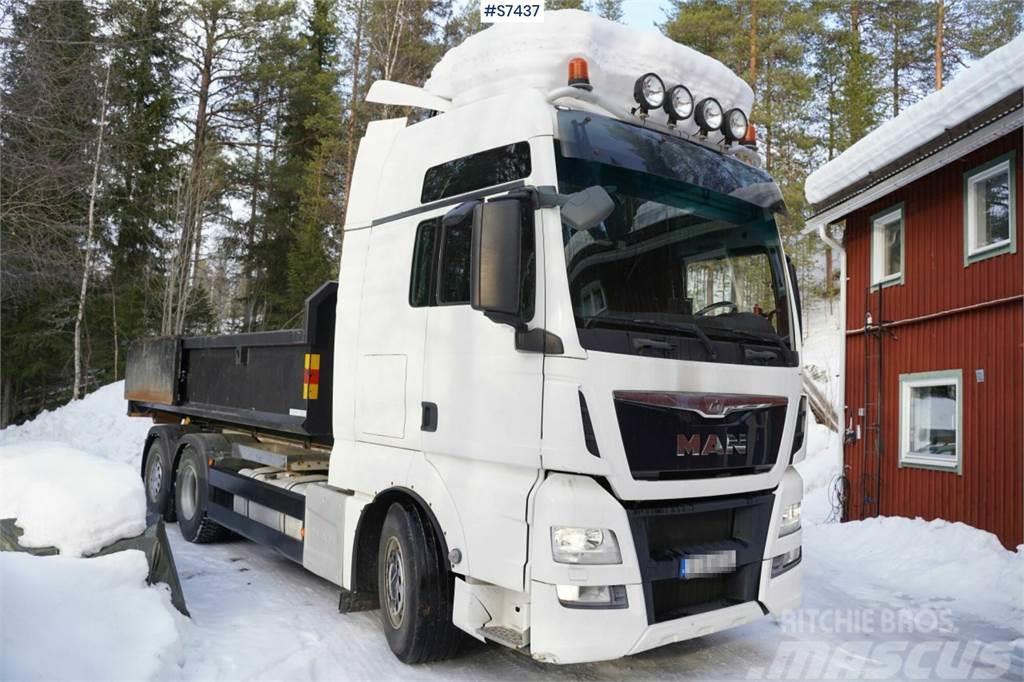MAN TGX26.480 6x2 Hook truck with flat bed Kotalni prekucni tovornjaki