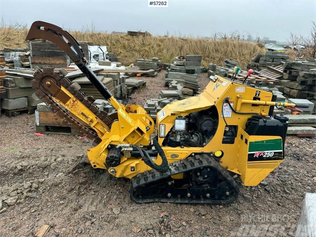 Vermeer RTX250 Trencher SEE VIDEO Drugo
