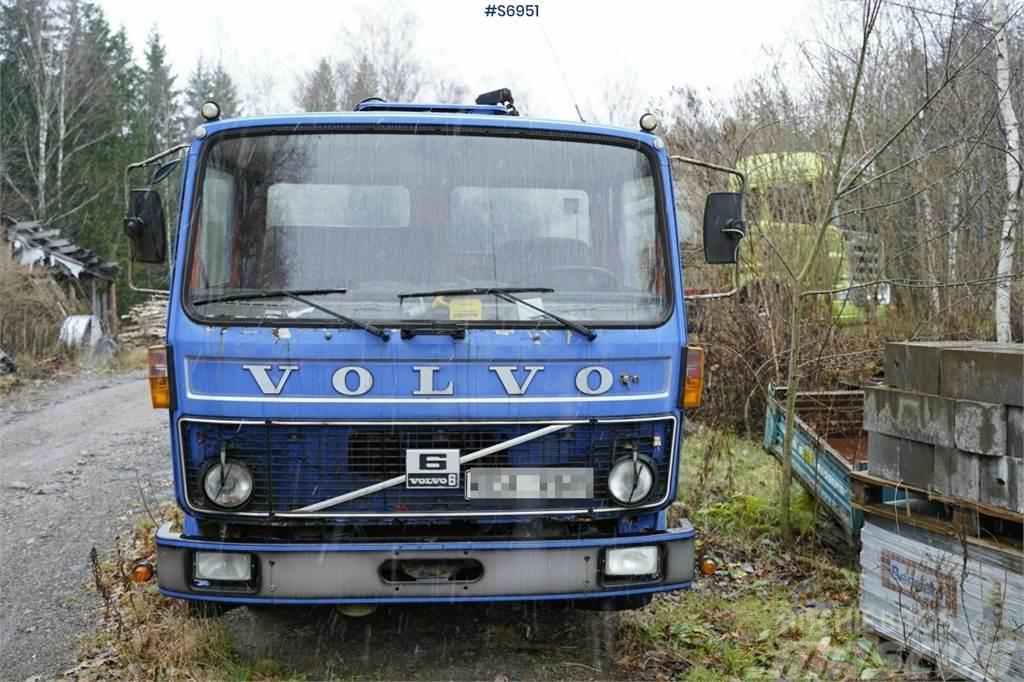 Volvo F610 4x2 Old truck with crane REP.OBJECT Tovornjaki z žerjavom