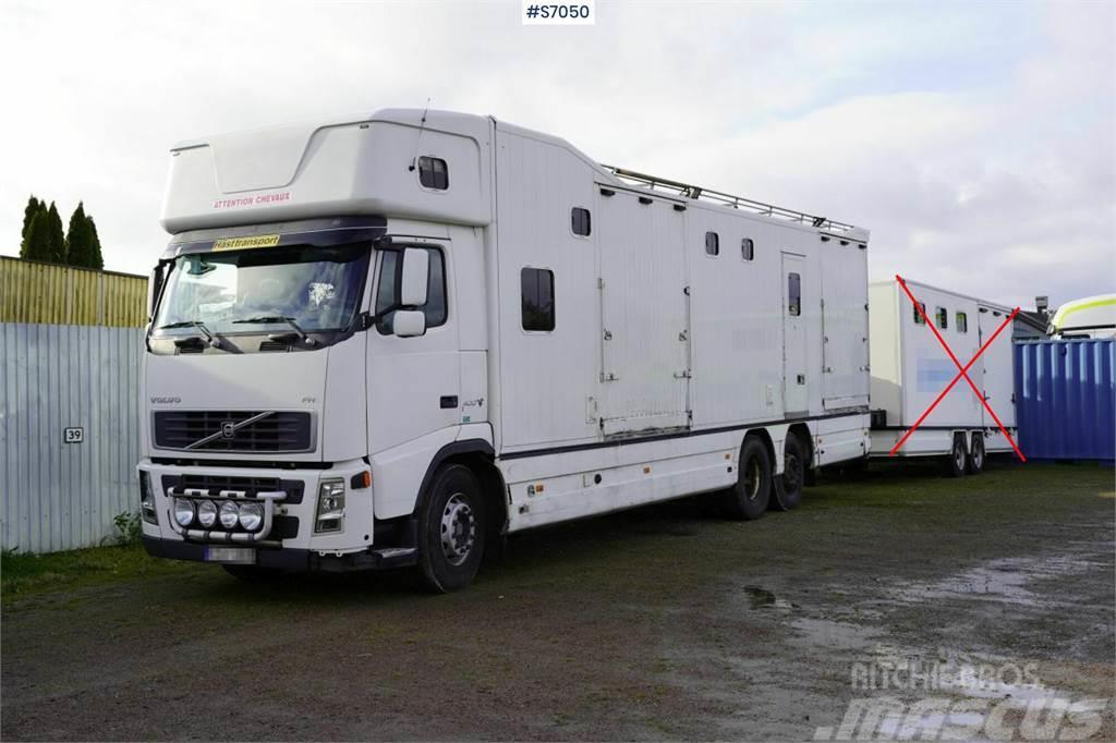 Volvo FH 400 6*2 Horse transport with room for 9 horses Tovornjaki za prevoz živine