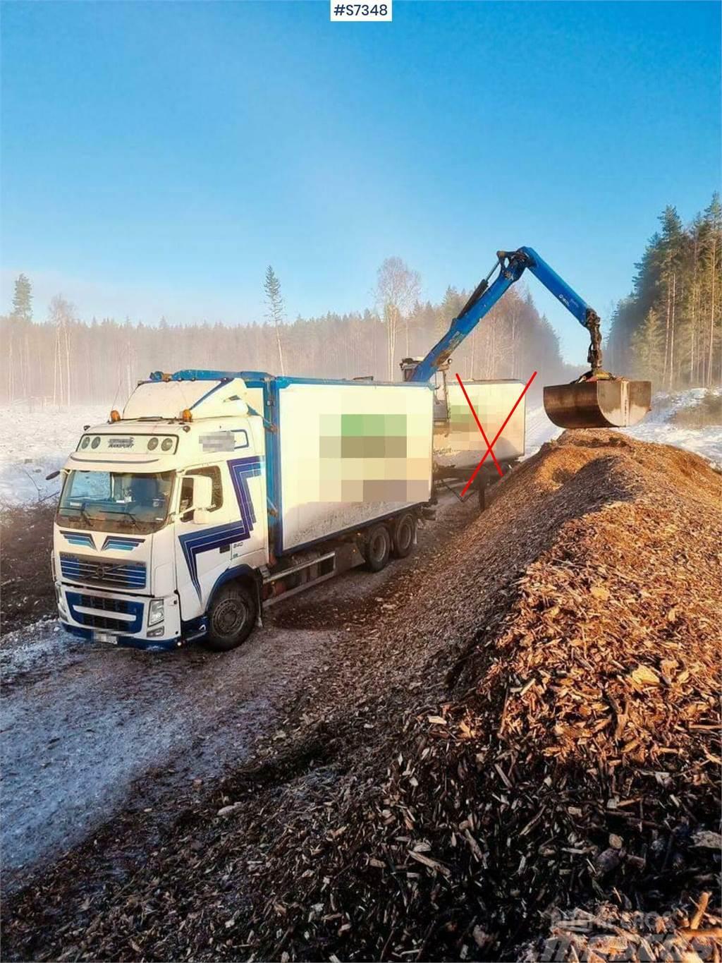 Volvo FH 6*4 Chip Truck with Palfinger crane Tovornjaki zabojniki