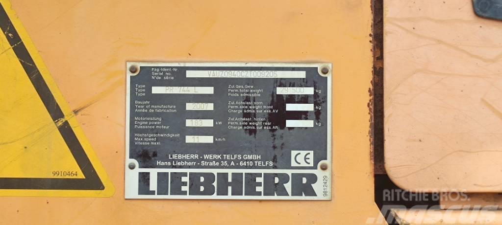 Liebherr PR 744 L Buldožerji goseničarji