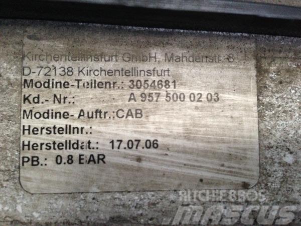 Mercedes-Benz Kühlerpaket Econic A957 500 0203 / A9575000203 Motorji
