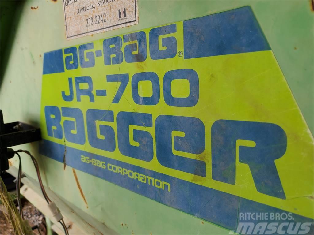 AG-BAG JR-700 Kombajni za krmo
