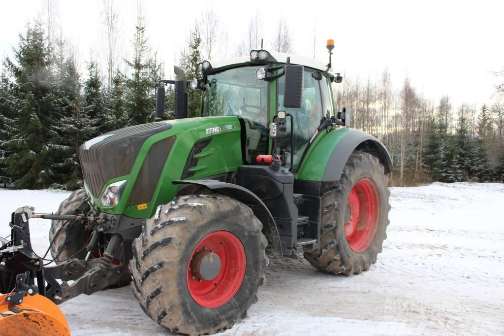 Fendt 828 S4 Profi Plus Traktorji