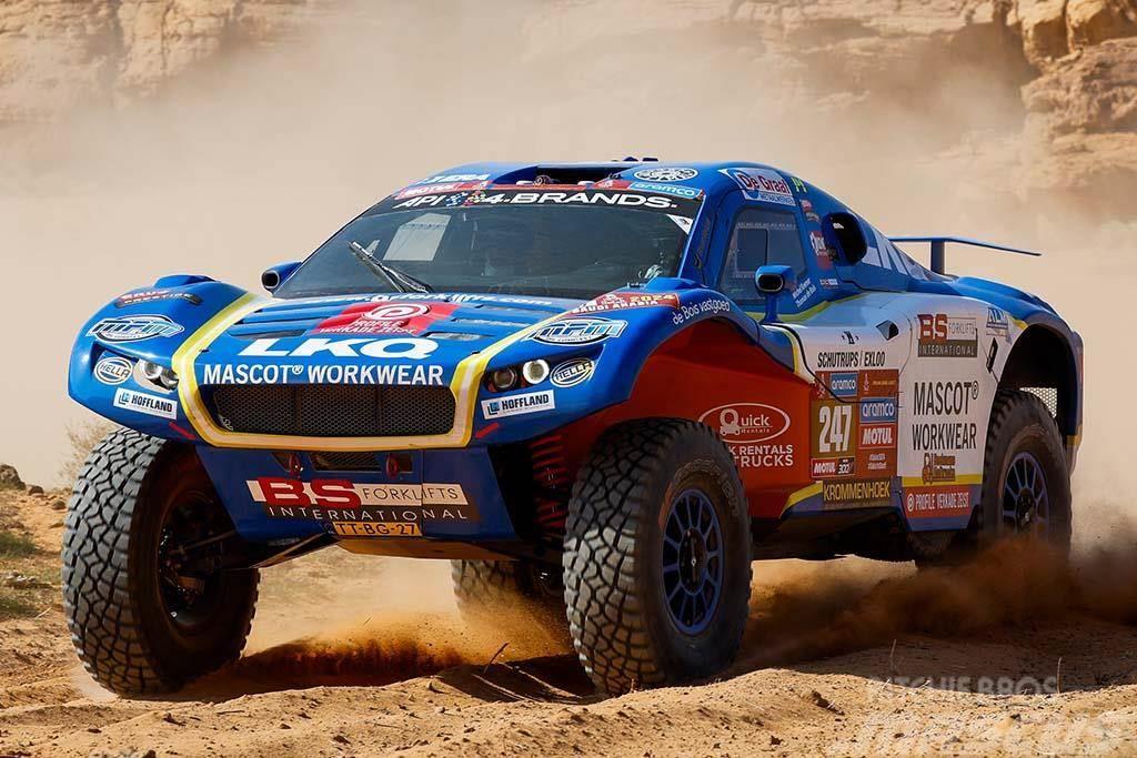 Century CR6 rally raid car, as new, FIA/Dakar Spec Vozila za prevoz delovne opreme