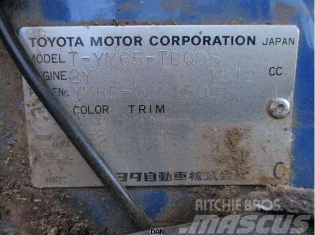 Toyota T-YM65 Tovornjaki s kesonom/platojem