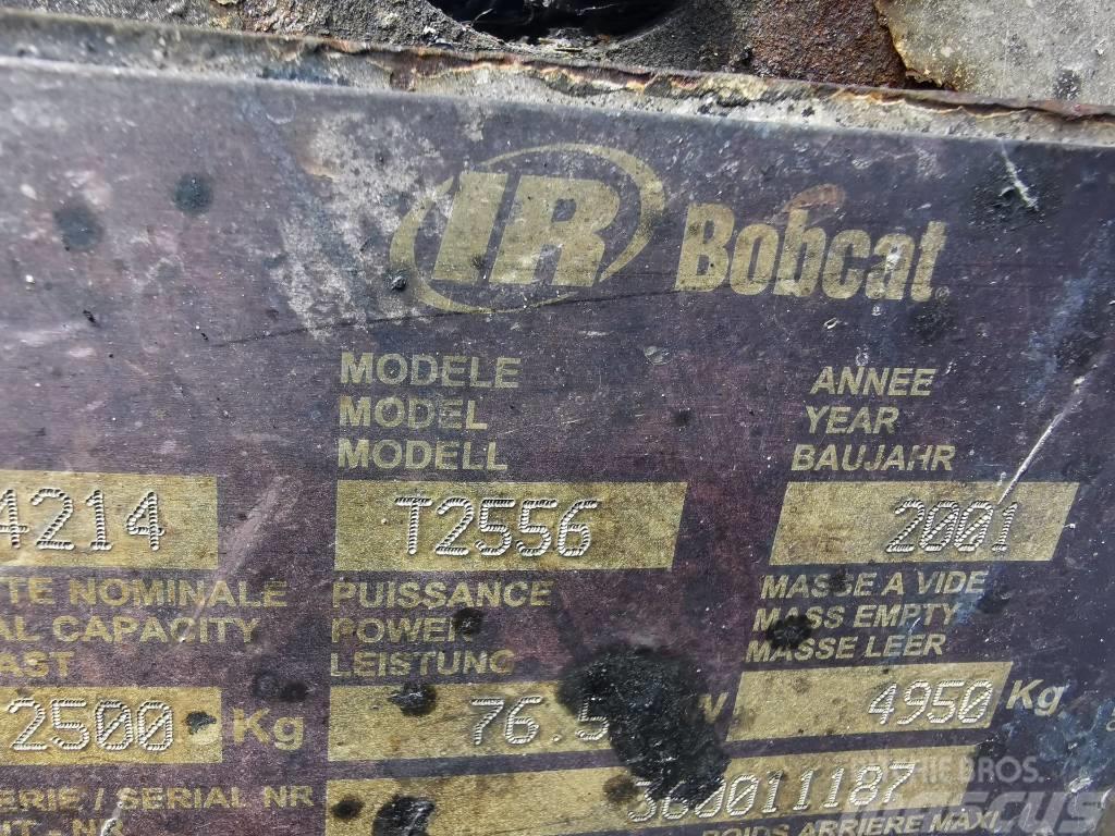 Bobcat T 2556 2001r.Parts Rovokopači