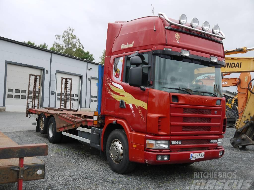 Scania R 164 6x2 konelavalla Tovornjaki za prevoz gozdnih strojev