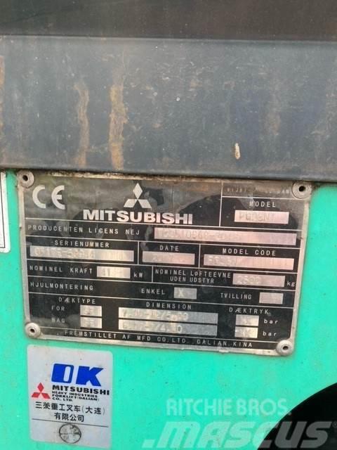 Mitsubishi FG25N Plinski viličarji