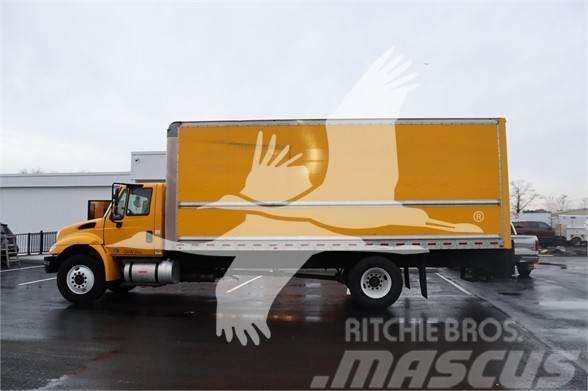 International DURASTAR 4300 Tovornjaki zabojniki