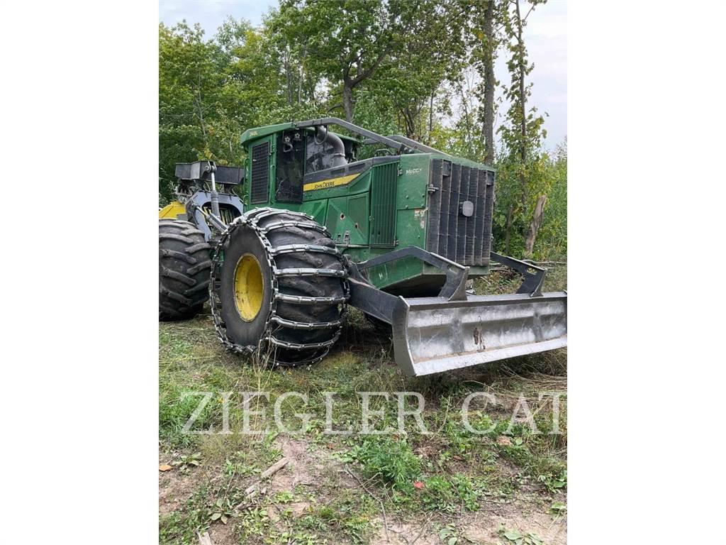 John Deere & CO. 748L Gozdarski traktorji