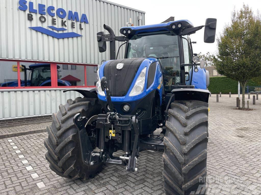 New Holland T7.245AC Stage V Traktorji