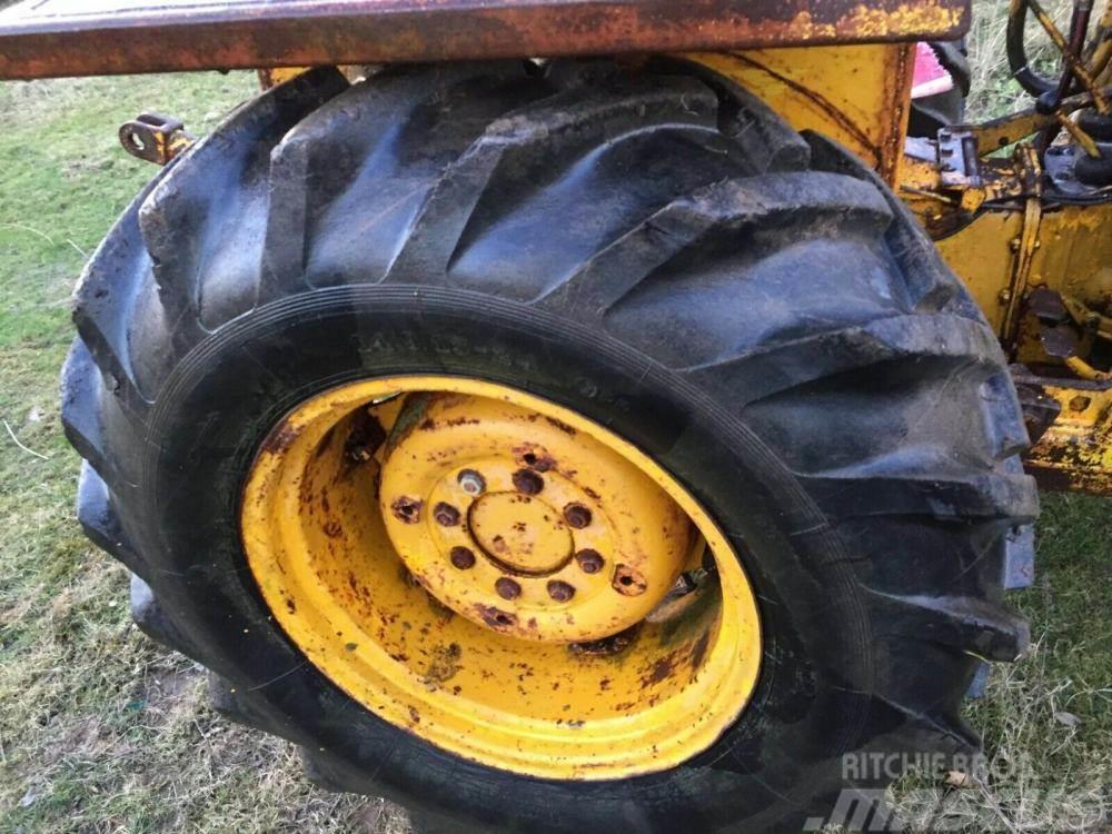Massey Ferguson 135 Loader tractor £1750 Čelni nakladalci in kopači
